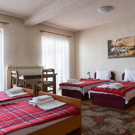 Hotel Montenegro Struga Eksteriør billede