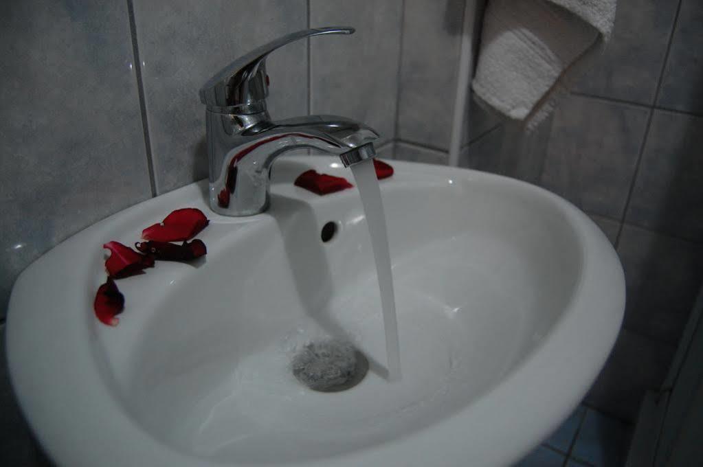 Hotel Montenegro Struga Eksteriør billede