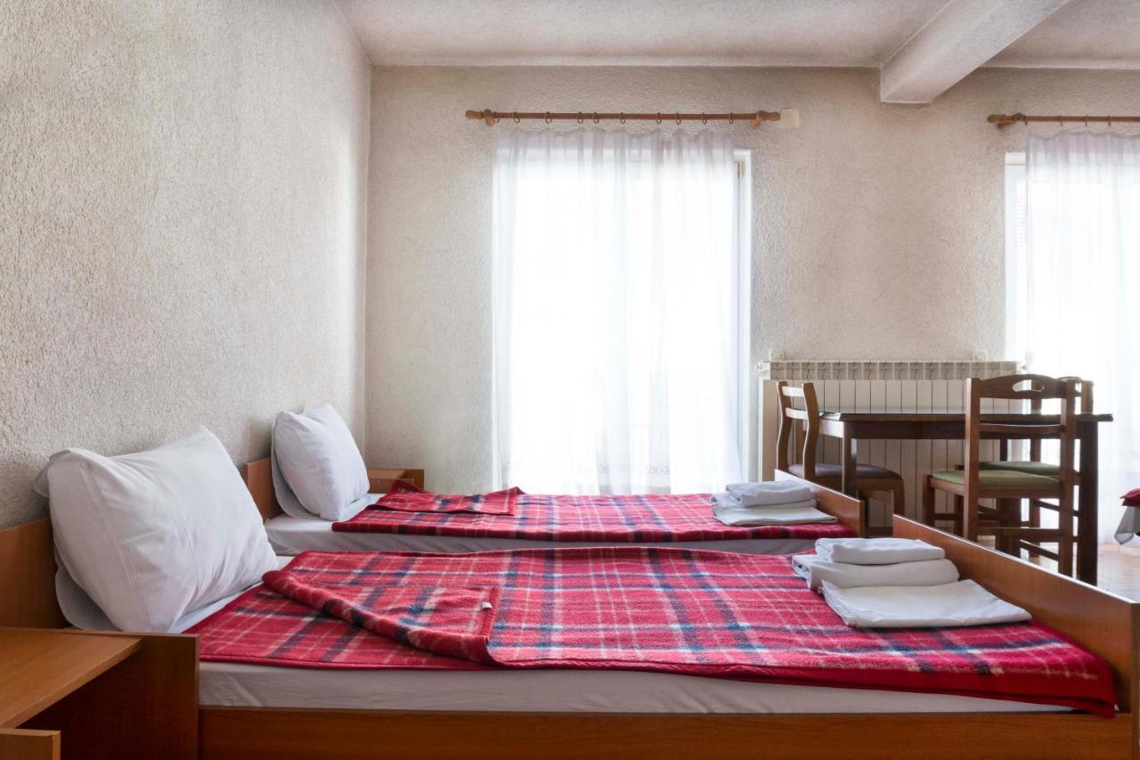 Hotel Montenegro Struga Eksteriør billede